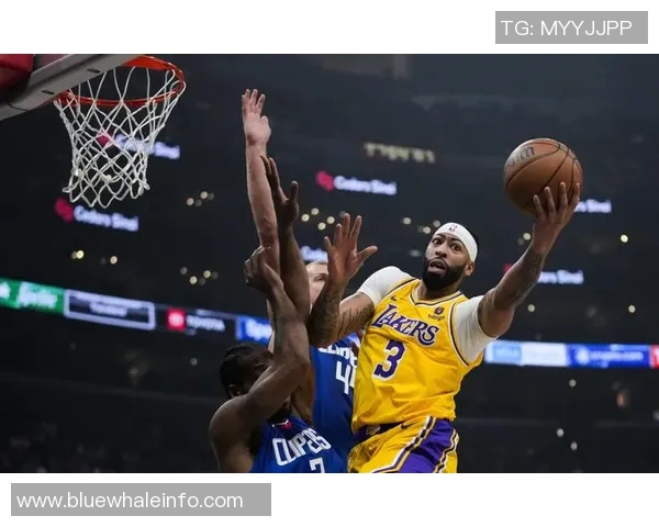 超级对决!浓眉大战成看点之最 超级对决!浓眉大战成看点之最